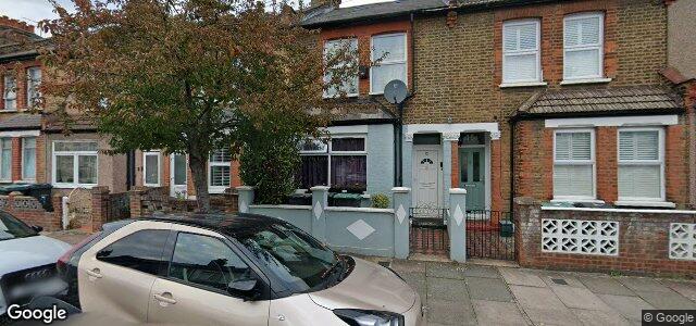 Larawan ng 13 Thackeray Avenue sa Winnipeg, Manitoba