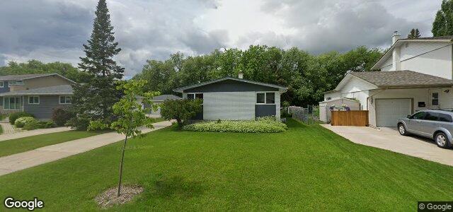 Larawan ng 131 Twain Drive sa Winnipeg, Manitoba
