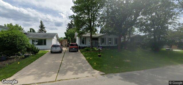 Larawan ng 133 Dickens Drive sa Winnipeg, Manitoba