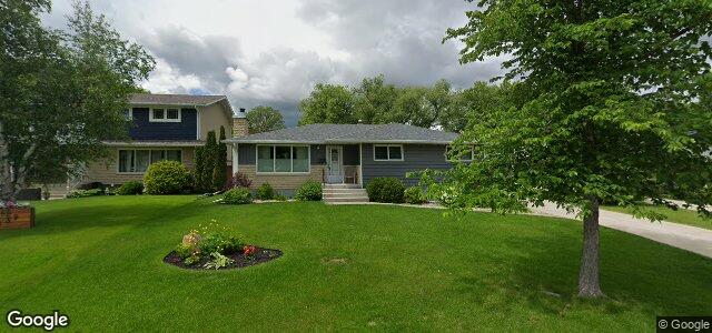 Larawan ng 135 Twain Drive sa Winnipeg, Manitoba