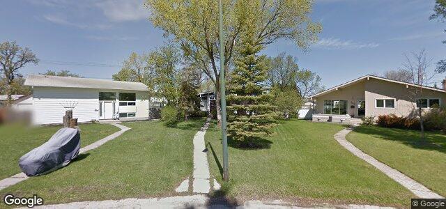 Larawan ng 136 Addison Crescent sa Winnipeg, Manitoba
