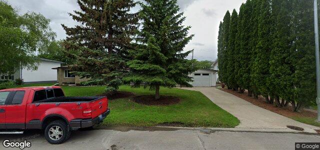 Larawan ng 142 Maureen Street sa Winnipeg, Manitoba