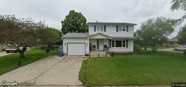 Larawan ng 15 Cora Avenue sa Winnipeg, Manitoba