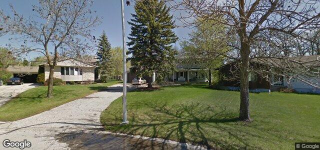 Larawan ng 15 Haliburton Bay sa Winnipeg, Manitoba