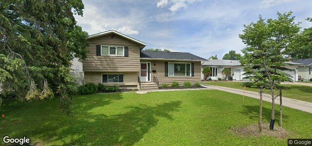 Larawan ng 152 Dickens Drive sa Winnipeg, Manitoba