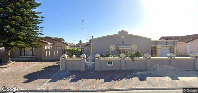 Larawan ng 16 Dickens Drive sa Winnipeg, Manitoba