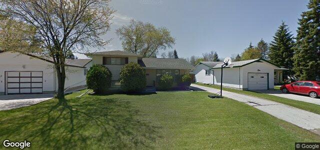 Larawan ng 16 Leacock Avenue sa Winnipeg, Manitoba
