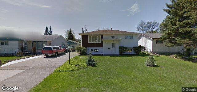 Larawan ng 18 Belcourt Bay sa Winnipeg, Manitoba