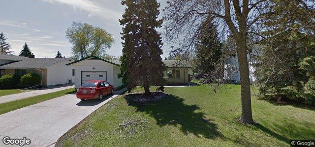 Larawan ng 18 Leacock Avenue sa Winnipeg, Manitoba