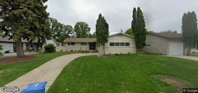 Larawan ng 18 Peary Crescent sa Winnipeg, Manitoba