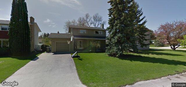 Larawan ng 18 Robert Service Bay sa Winnipeg, Manitoba