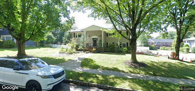 Larawan ng 18 Twain Drive sa Winnipeg, Manitoba