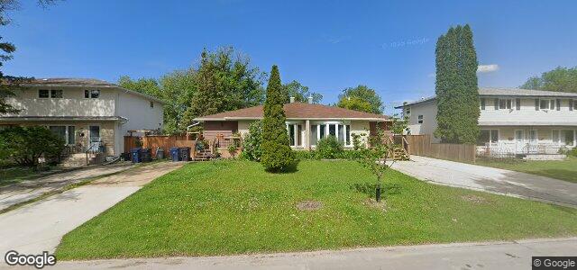 Photo of 200 Wordsworth Way in Winnipeg, Manitoba