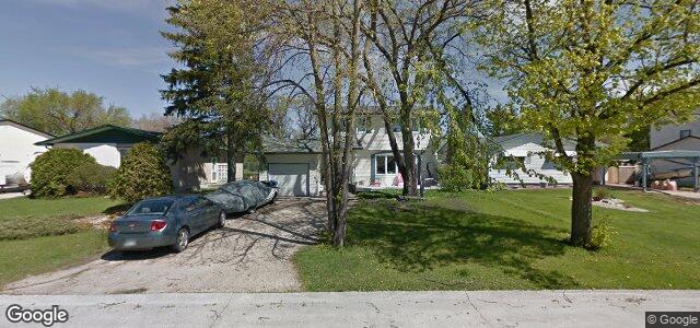Larawan ng 210 Barron Drive sa Winnipeg, Manitoba