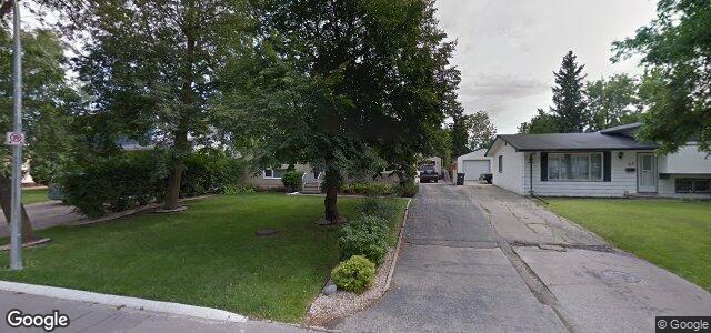 Larawan ng 212 Allard Avenue sa Winnipeg, Manitoba
