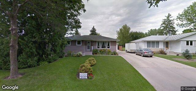Larawan ng 213 Allard Avenue sa Winnipeg, Manitoba