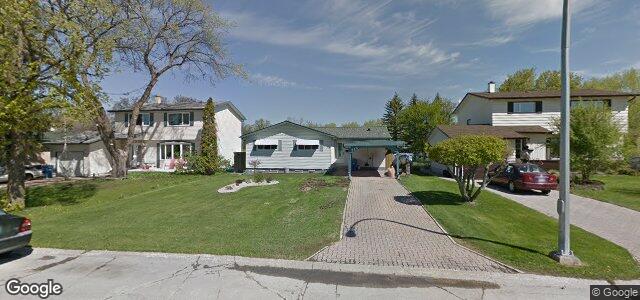 Larawan ng 214 Barron Drive sa Winnipeg, Manitoba