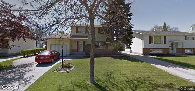 Larawan ng 22 Bering Avenue sa Winnipeg, Manitoba