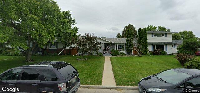 Photo of 267 Whitegates Crescent in Winnipeg, Manitoba