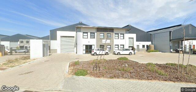 Larawan ng 28 Columbus Crescent sa Winnipeg, Manitoba