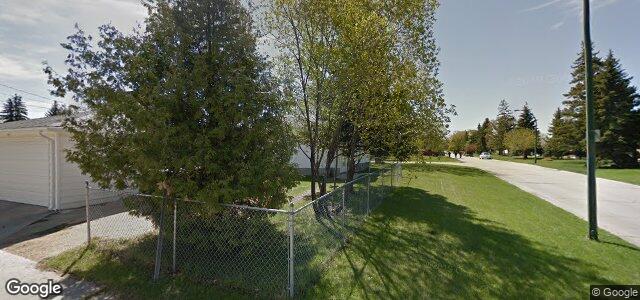 Larawan ng 3 Belcourt Bay sa Winnipeg, Manitoba