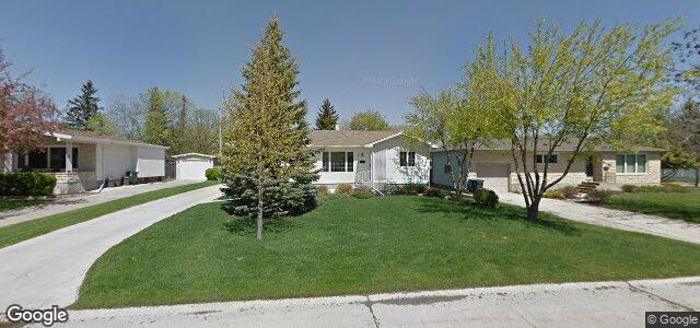 Larawan ng 3 Leacock Avenue sa Winnipeg, Manitoba