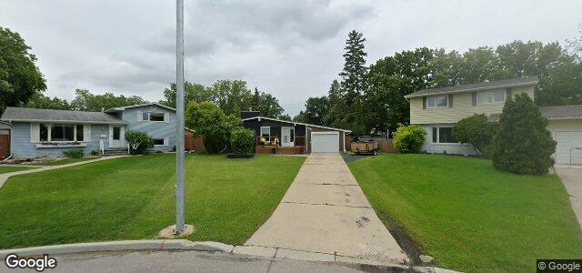 300 Whitegates Crescent（加拿大曼尼托巴省溫尼伯市）房屋照片