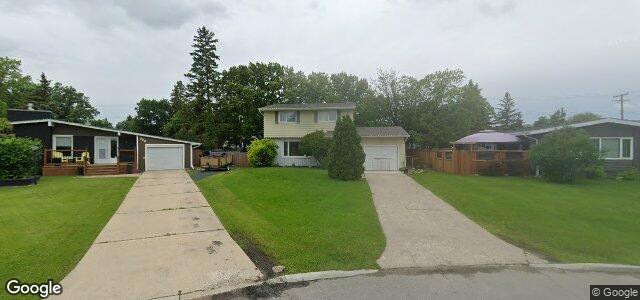 Larawan ng 302 Whitegates Crescent sa Winnipeg, Manitoba