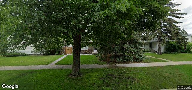 Larawan ng 311 Raquette Street sa Winnipeg, Manitoba