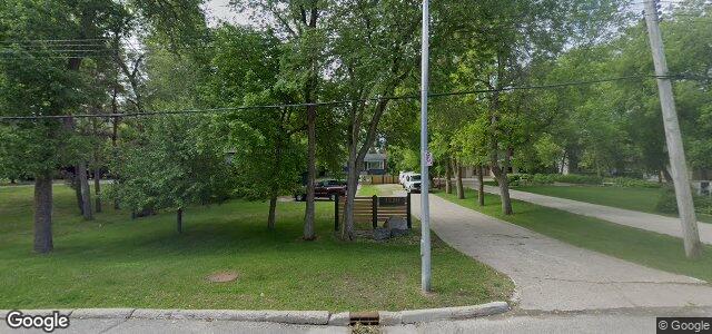 Larawan ng 3220 Assiniboine Avenue sa Winnipeg, Manitoba