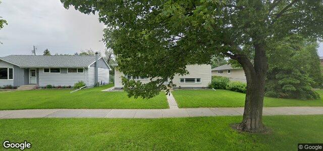 Larawan ng 330 Raquette Street sa Winnipeg, Manitoba