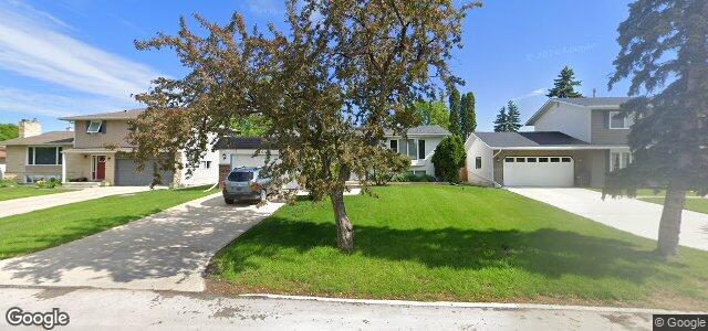 Larawan ng 3453 Assiniboine Grove sa Winnipeg, Manitoba
