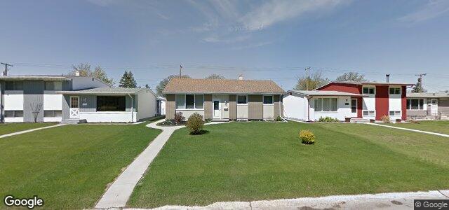 Larawan ng 36 Addison Crescent sa Winnipeg, Manitoba