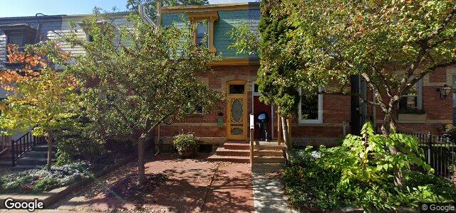 Photo of 450 Sumach Street in Winnipeg, Manitoba