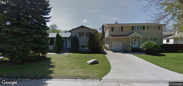 Larawan ng 46 Bering Avenue sa Winnipeg, Manitoba