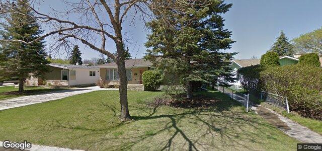 Larawan ng 47 Robert Service Bay sa Winnipeg, Manitoba