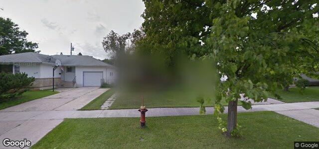 Larawan ng 484 Raquette Street sa Winnipeg, Manitoba
