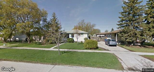 Larawan ng 484 Seaton Street sa Winnipeg, Manitoba