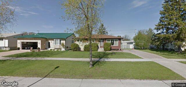 Larawan ng 504 Seaton Street sa Winnipeg, Manitoba