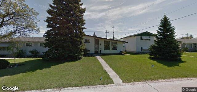 Larawan ng 51 Belcourt Bay sa Winnipeg, Manitoba