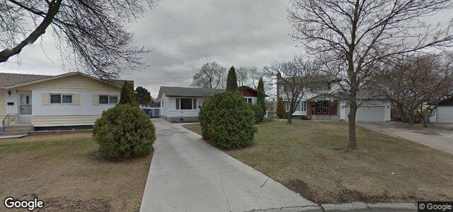 Larawan ng 51 Pontiac Bay sa Winnipeg, Manitoba