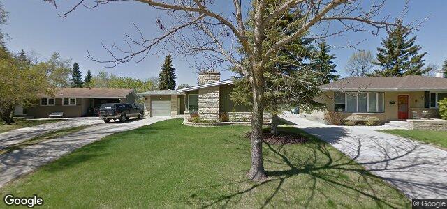 Larawan ng 51 Robert Service Bay sa Winnipeg, Manitoba