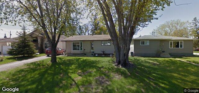 Larawan ng 6 Belcourt Bay sa Winnipeg, Manitoba