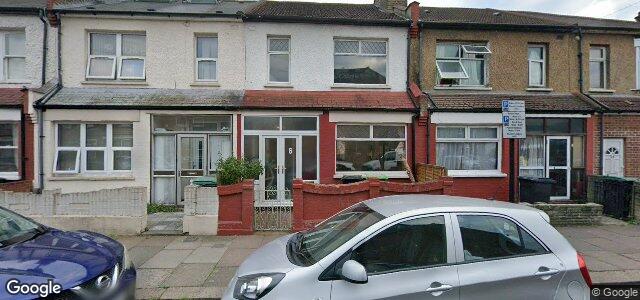 Larawan ng 6 Thackeray Avenue sa Winnipeg, Manitoba