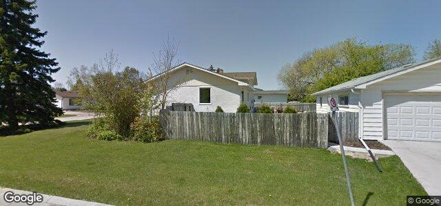 Larawan ng 63 Erlandson Drive sa Winnipeg, Manitoba