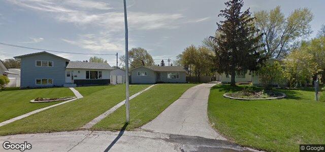 Photo of 67 Belcourt Bay in Winnipeg, Manitoba