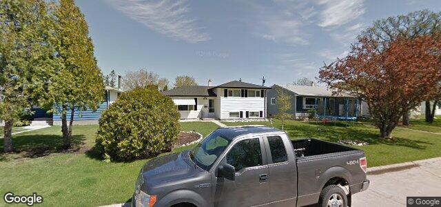 Larawan ng 7 Belcourt Bay sa Winnipeg, Manitoba