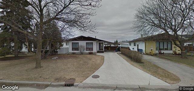 Larawan ng 71 Pontiac Bay sa Winnipeg, Manitoba