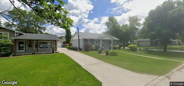 Larawan ng 82 Twain Drive sa Winnipeg, Manitoba
