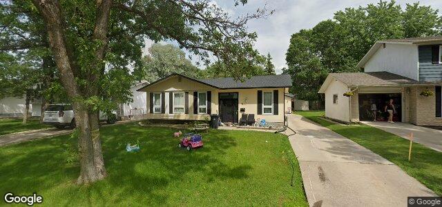 Larawan ng 94 Dickens Drive sa Winnipeg, Manitoba